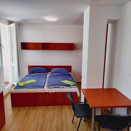 Hostel Blanice Прага Екстериор снимка